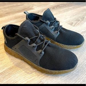 Ryder Indestructible shoes (authentic)